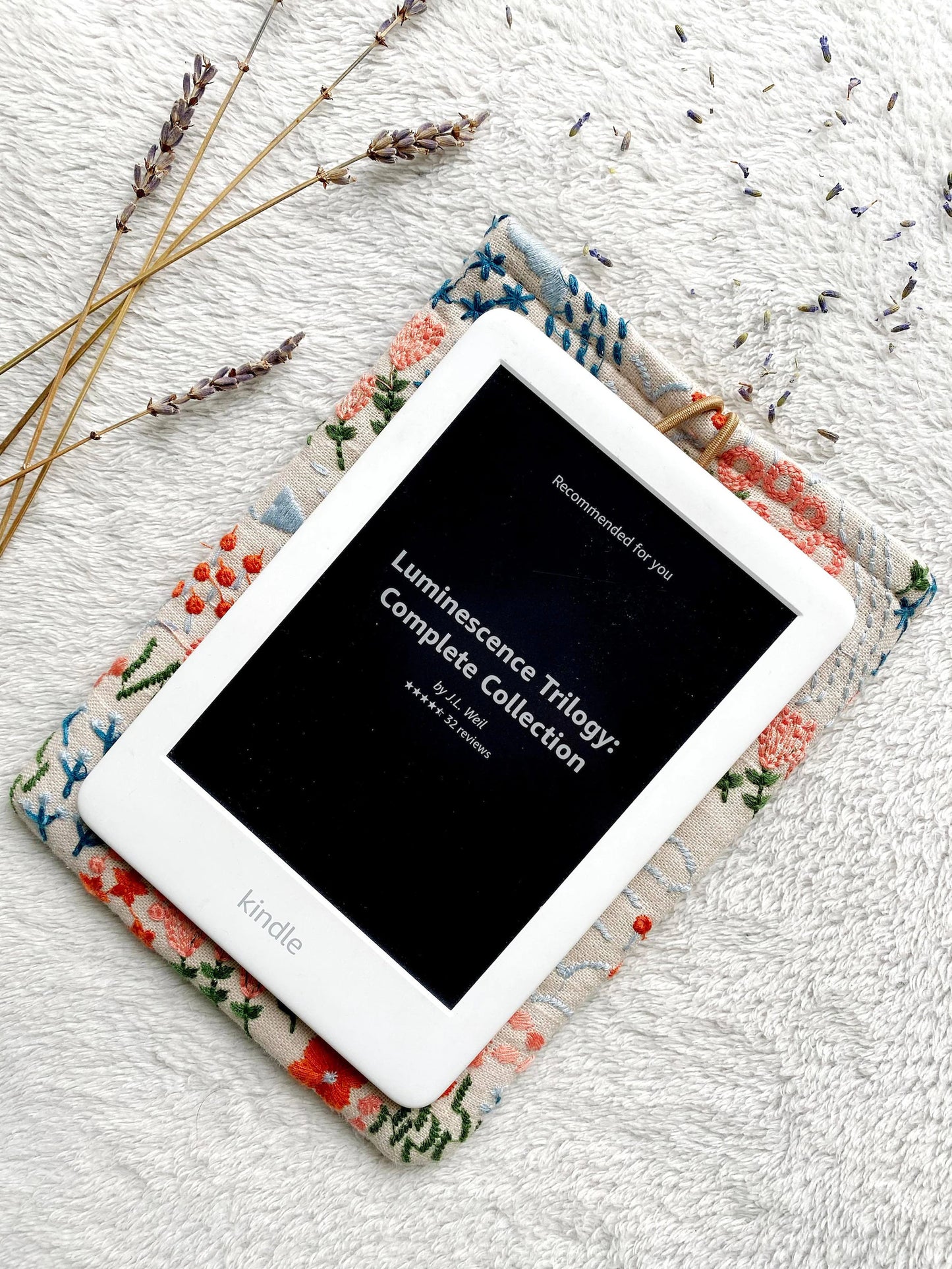 Embroidered Floral E-Reader Sleeve