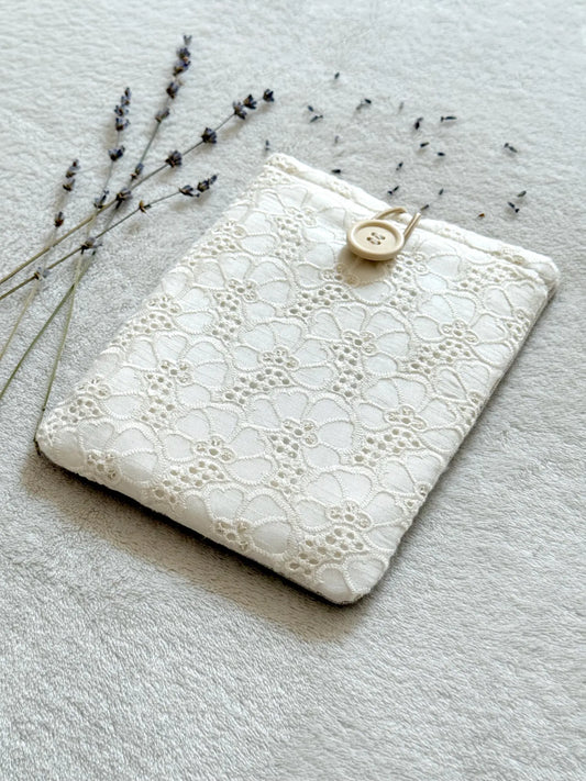 Embroidered White Floral E-Reader Sleeve