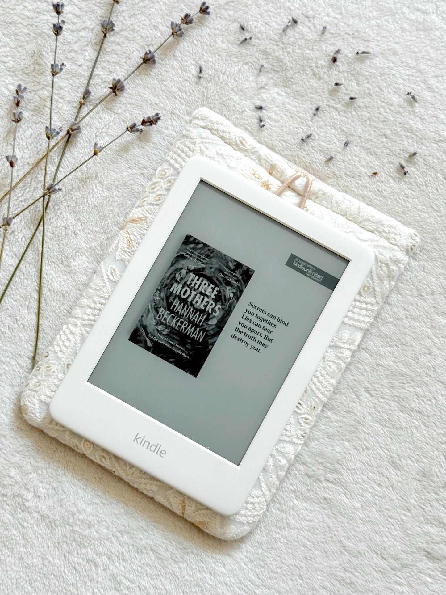 Embroidered Starfish E-Reader Sleeve