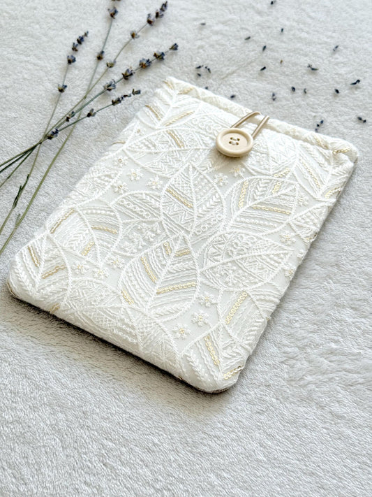 Embroidered Leaf E-Reader Sleeve