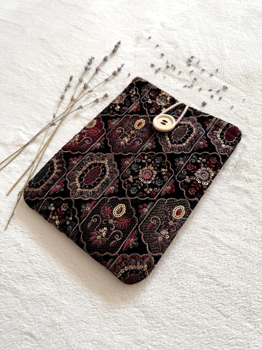 Embroidered Red Rhomboid E-Reader Sleeve