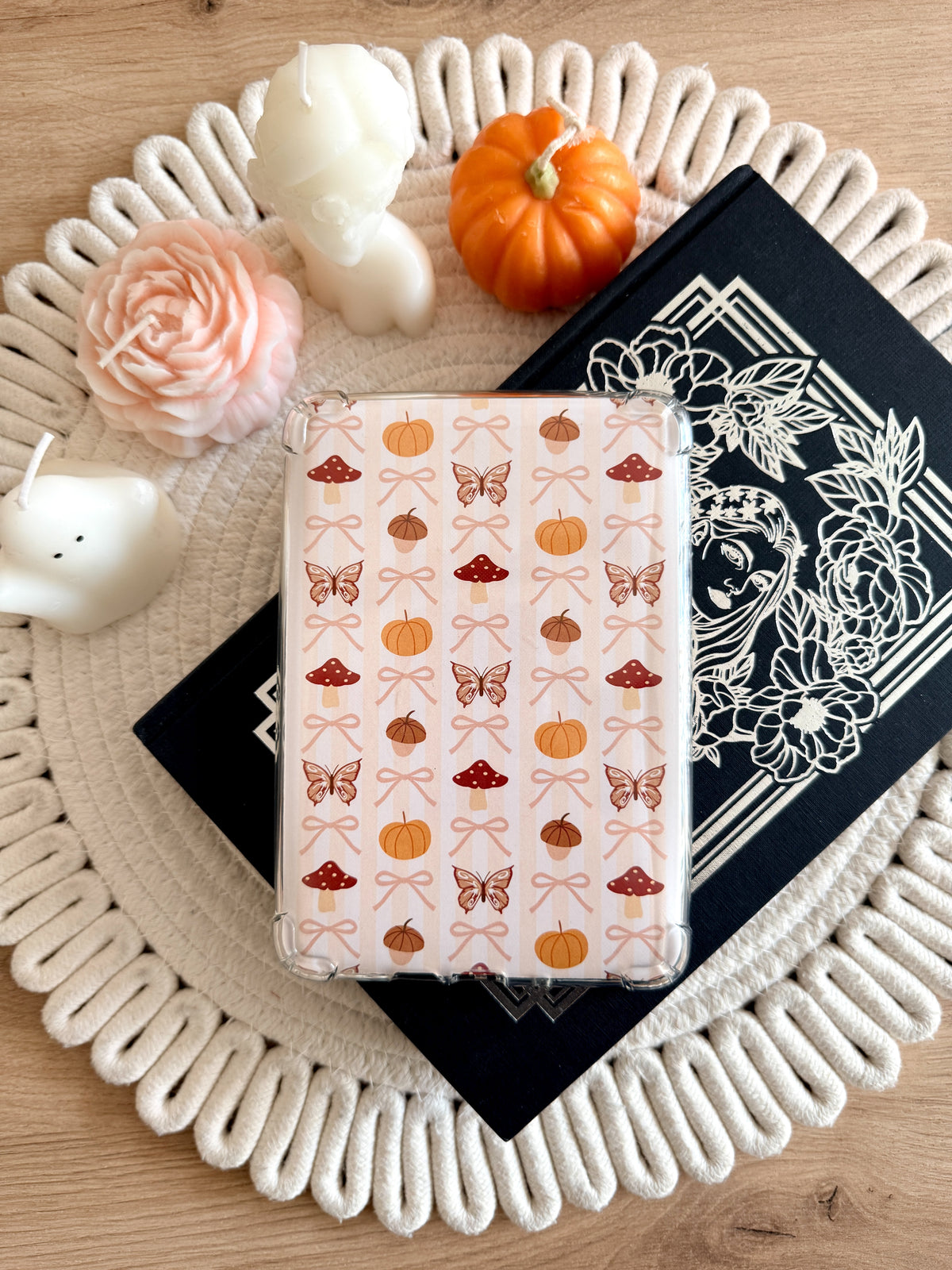 Autumn Moth eReader Insert