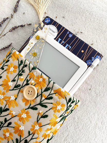 Embroidered Orange Daisy Book Sleeve