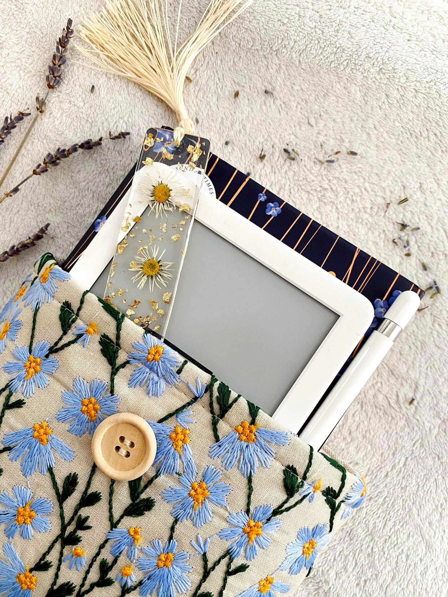 Embroidered Blue Daisy Book Sleeve