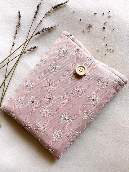 Embroidered Pink Daisy Book Sleeve