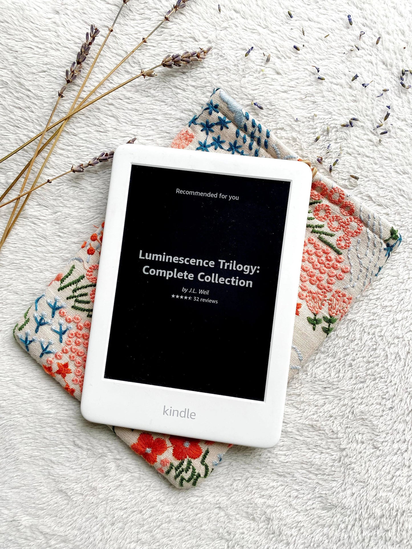 Embroidered Floral E-Reader Sleeve