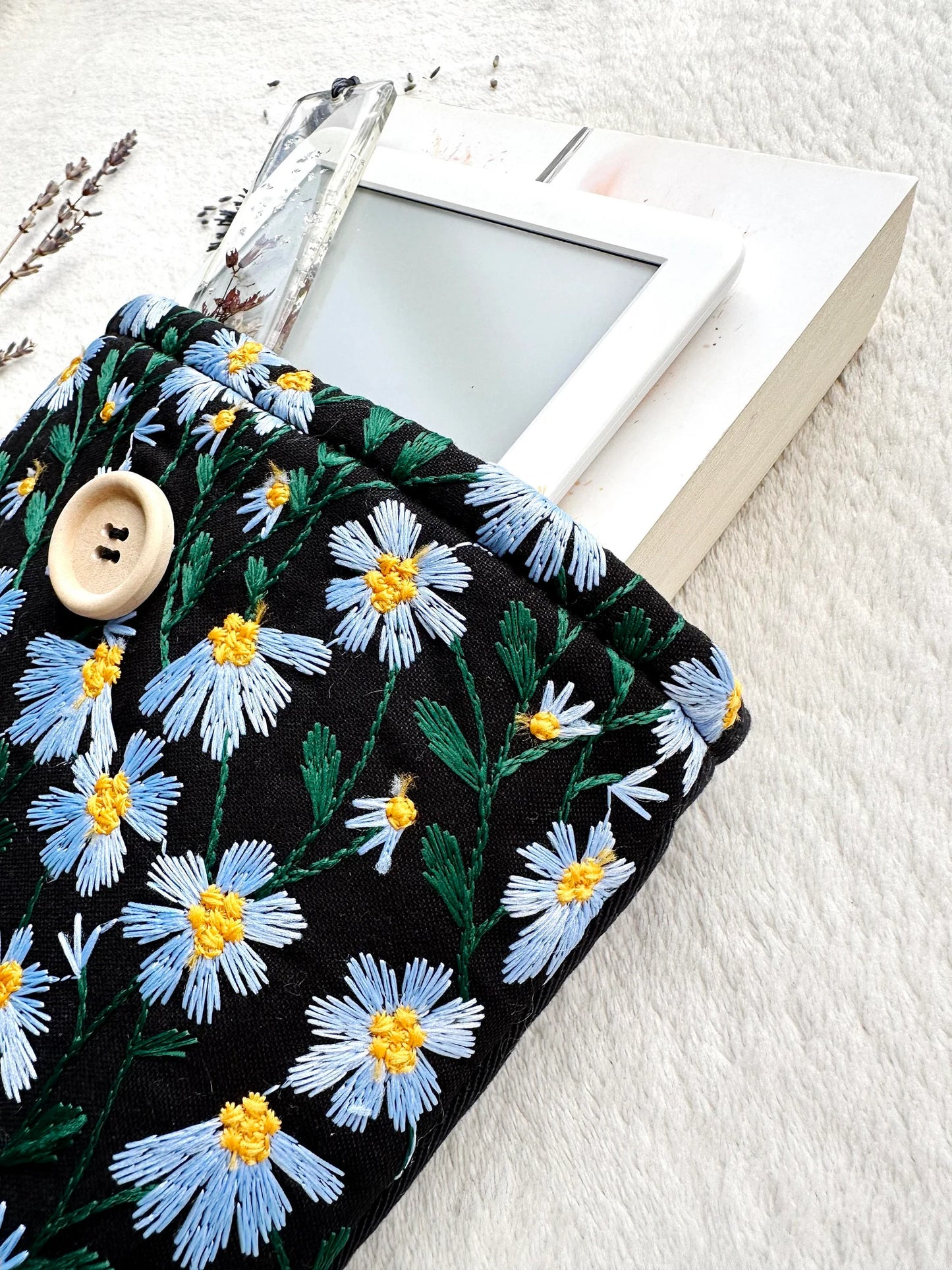 Embroidered Black and Blue Daisy Book Sleeve