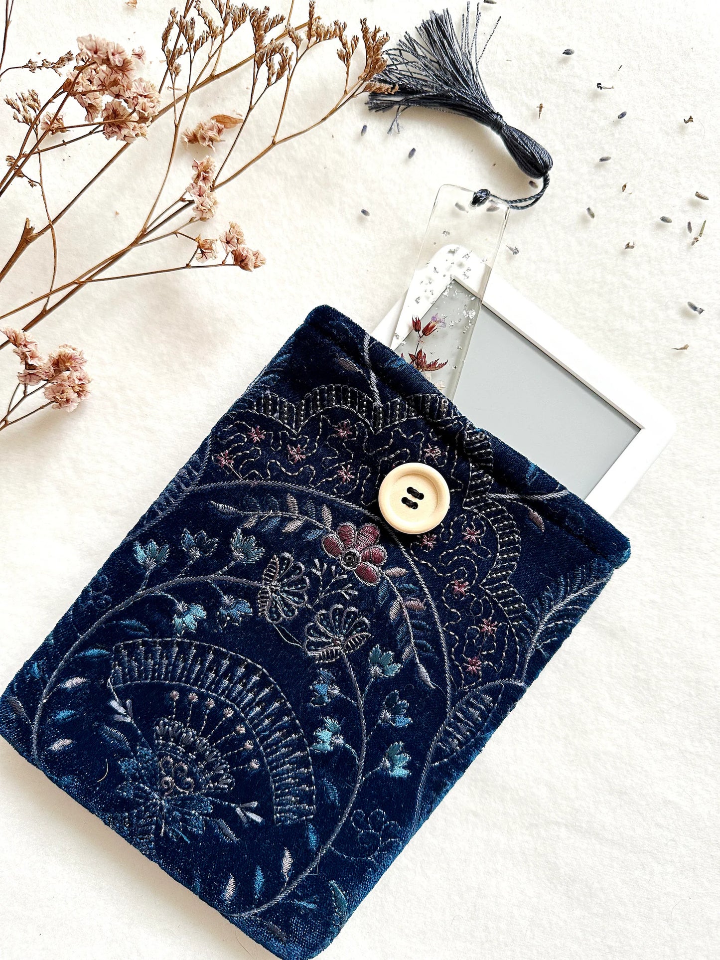 Embroidered Navy Floral E-Reader Sleeve