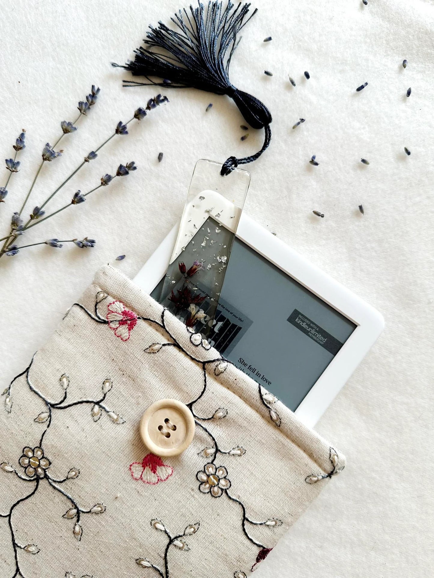 Embroidered Beige Floral E-Reader Sleeve