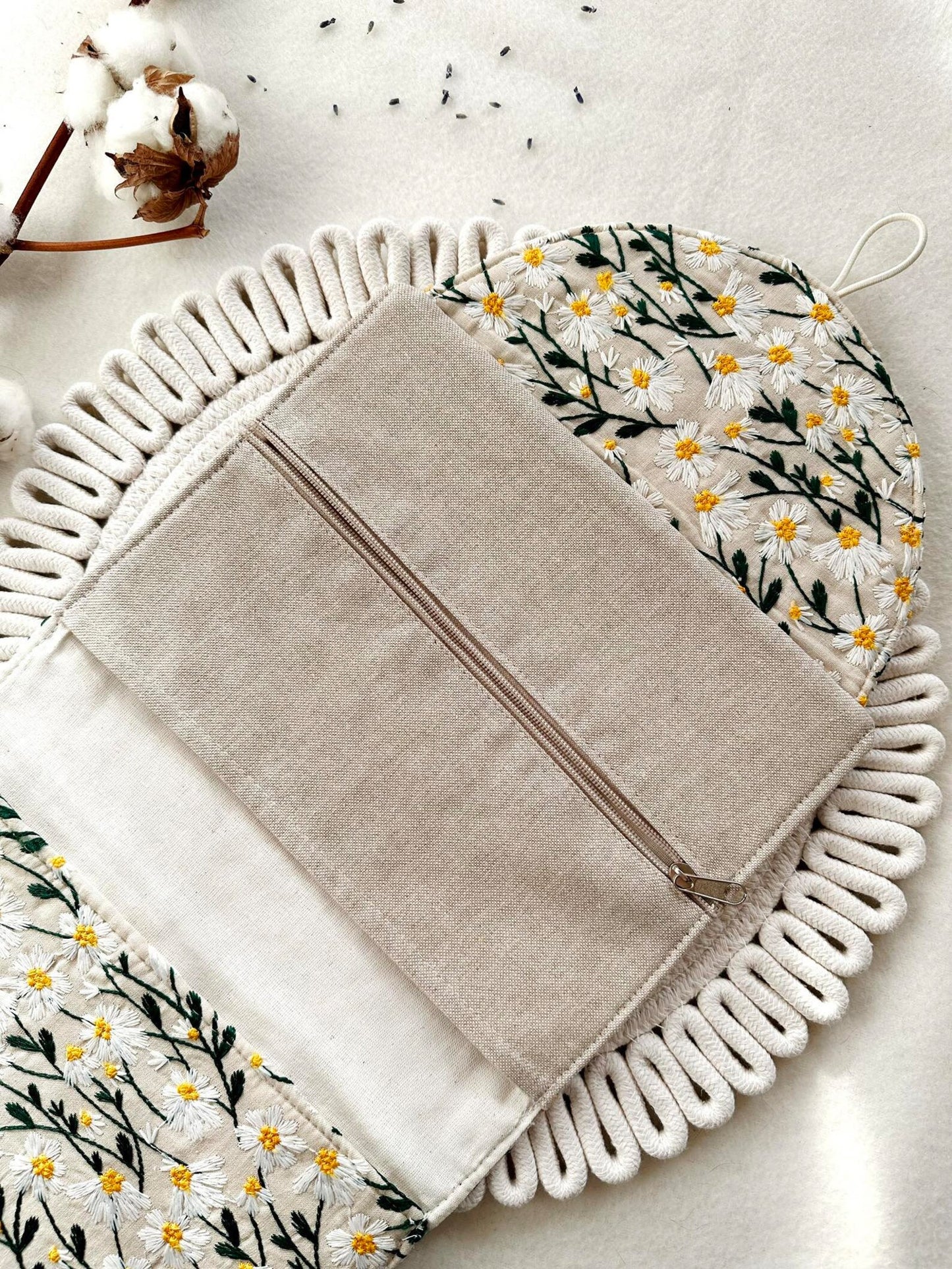 Embroidered Daisy Double Book Sleeve