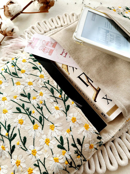 Embroidered Daisy Double Book Sleeve