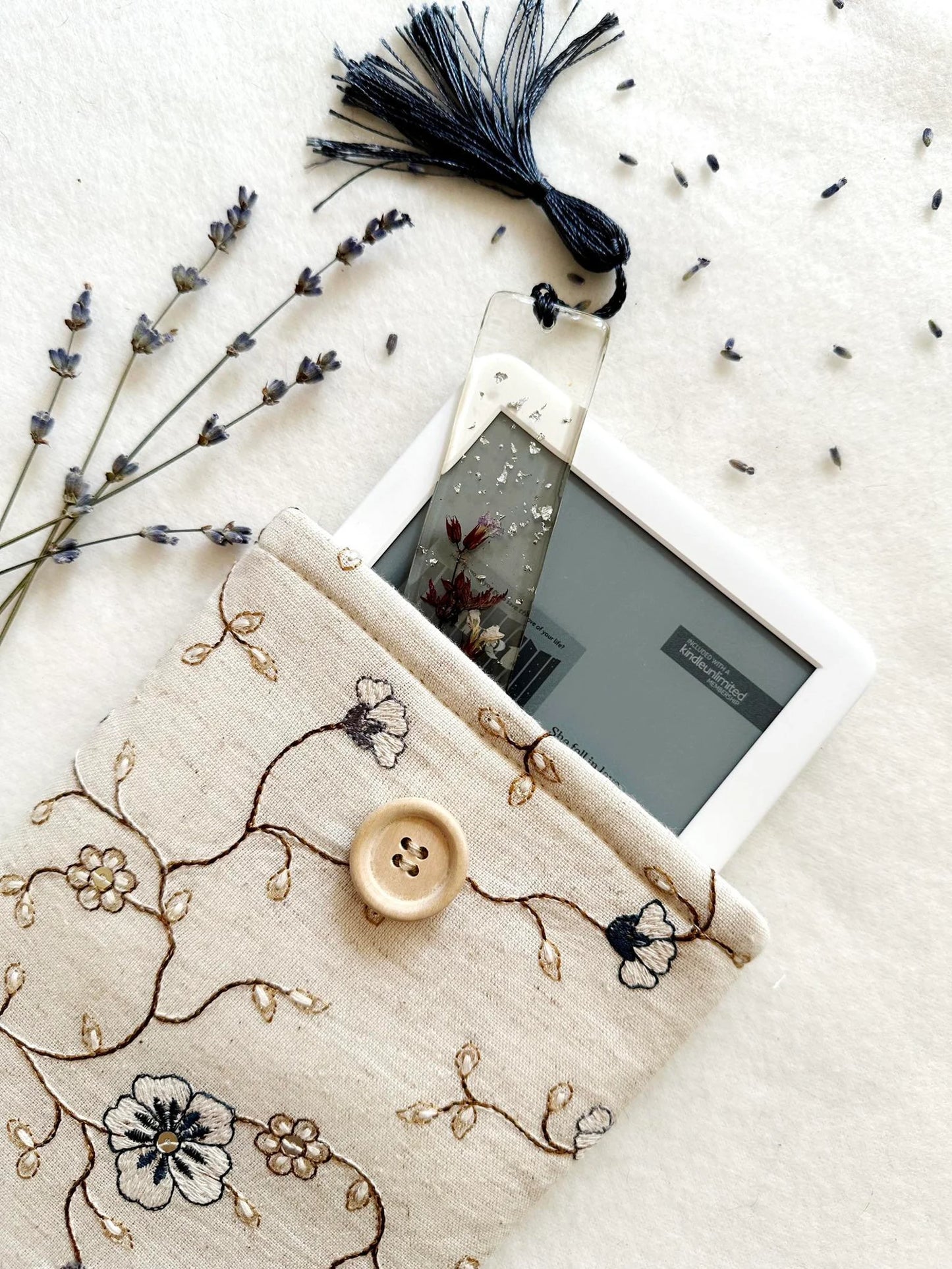 Embroidered Beige Floral E-Reader Sleeve