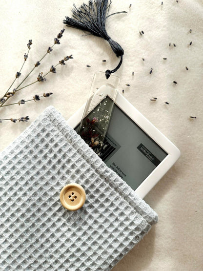 Light Waffle E-Reader Sleeve