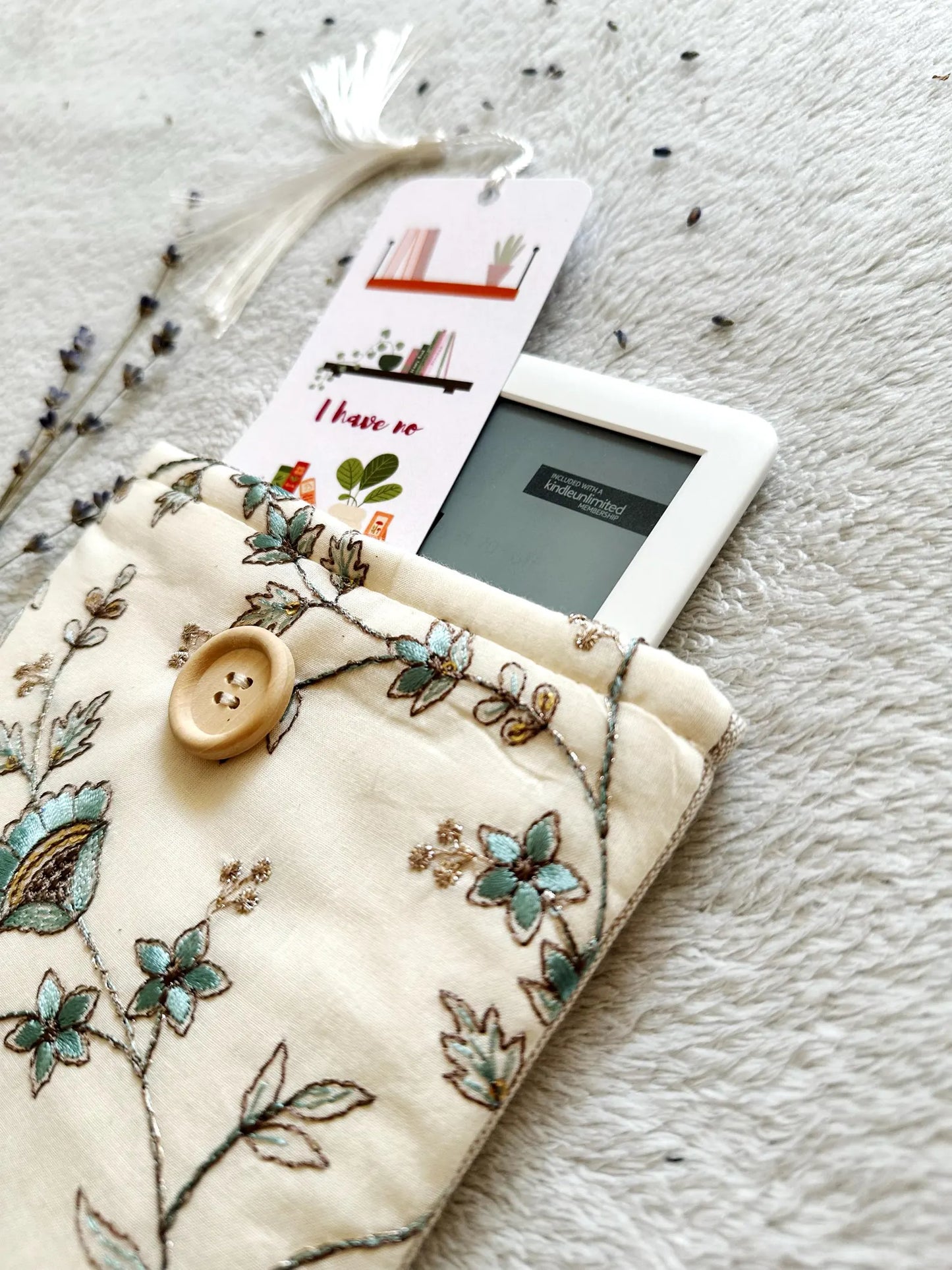Embroidered Blue Pentas E-Reader Sleeve