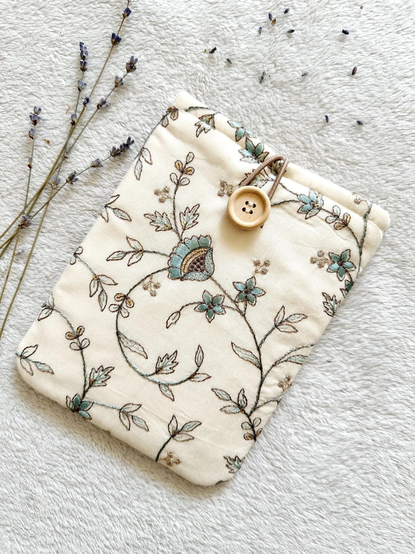 Embroidered Blue Pentas E-Reader Sleeve