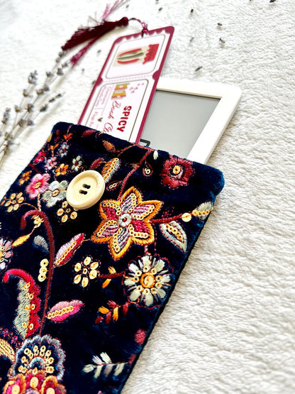 Embroidered Floral E-Reader Sleeve