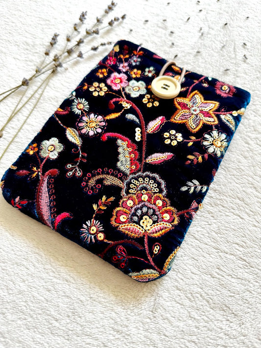Embroidered Floral E-Reader Sleeve