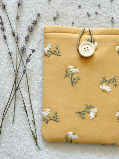 Embroidered Mustard Daisy E-Reader Sleeve