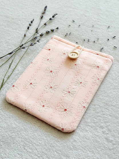 Embroidered Pink Daisy E-Reader Sleeve