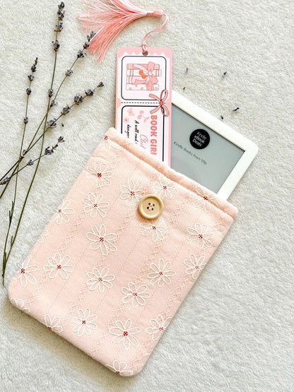 Embroidered Pink Daisy E-Reader Sleeve