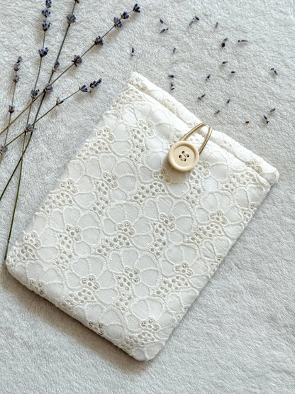 Embroidered White Floral E-Reader Sleeve