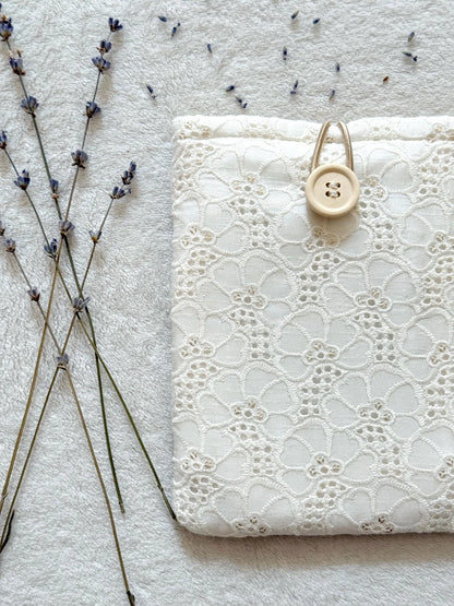 Embroidered White Floral E-Reader Sleeve