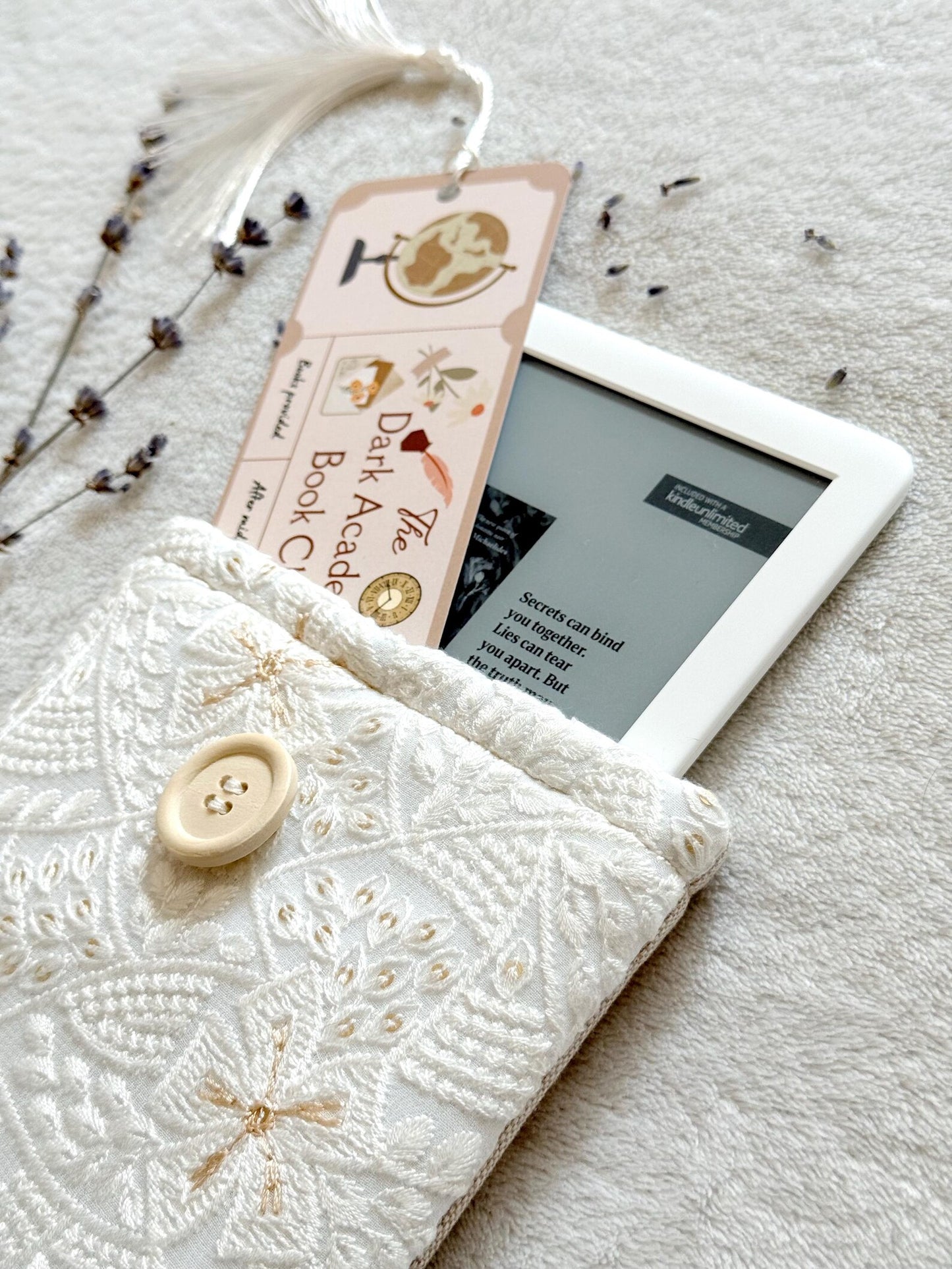 Embroidered Starfish E-Reader Sleeve
