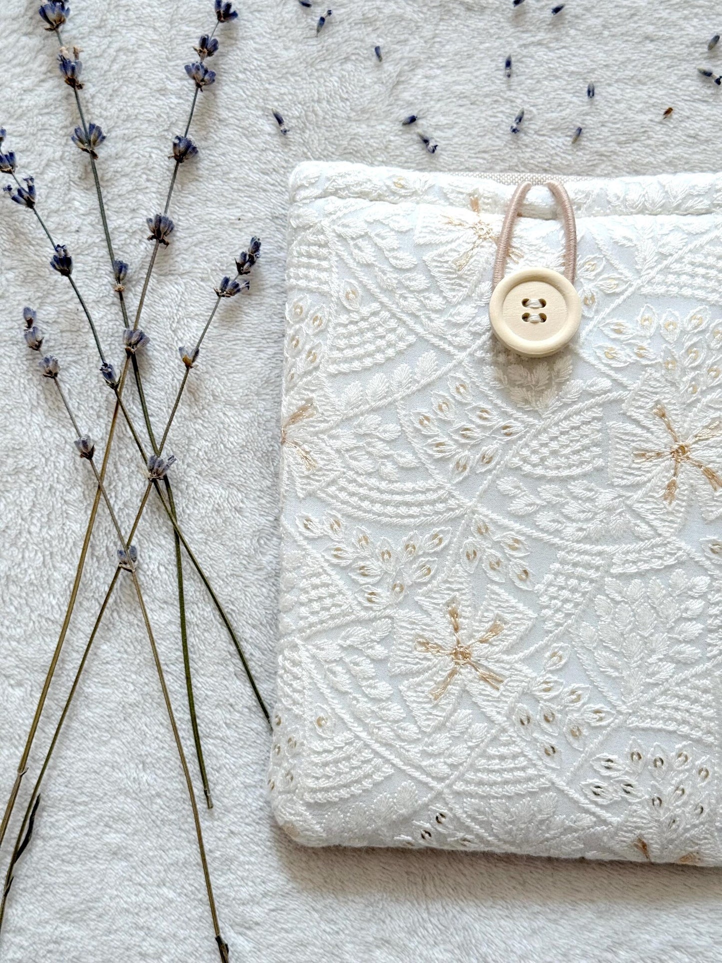 Embroidered Starfish E-Reader Sleeve