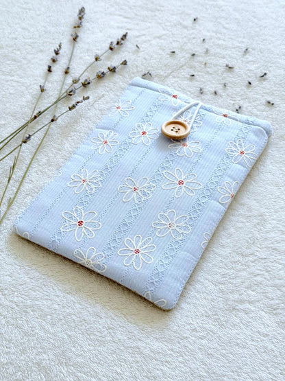 Embroidered Blue Daisy E-Reader Sleeve