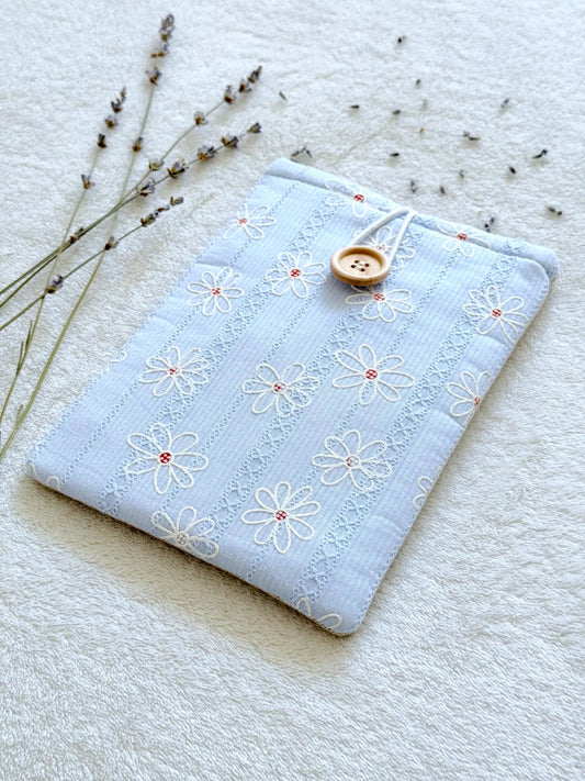 Embroidered Blue Daisy E-Reader Sleeve