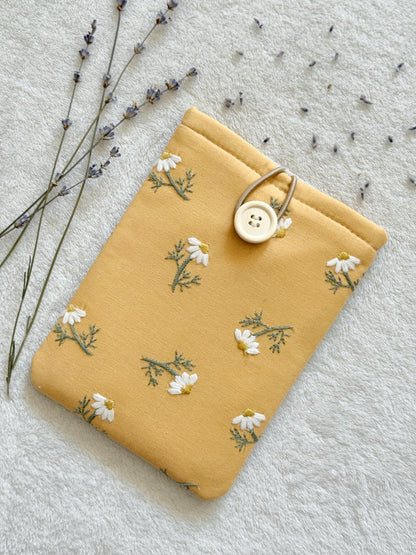 Embroidered Mustard Daisy E-Reader Sleeve