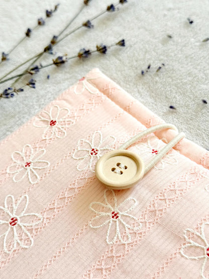 Embroidered Pink Daisy E-Reader Sleeve