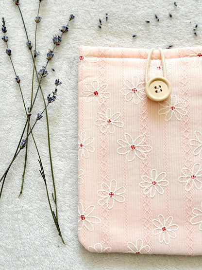 Embroidered Pink Daisy E-Reader Sleeve