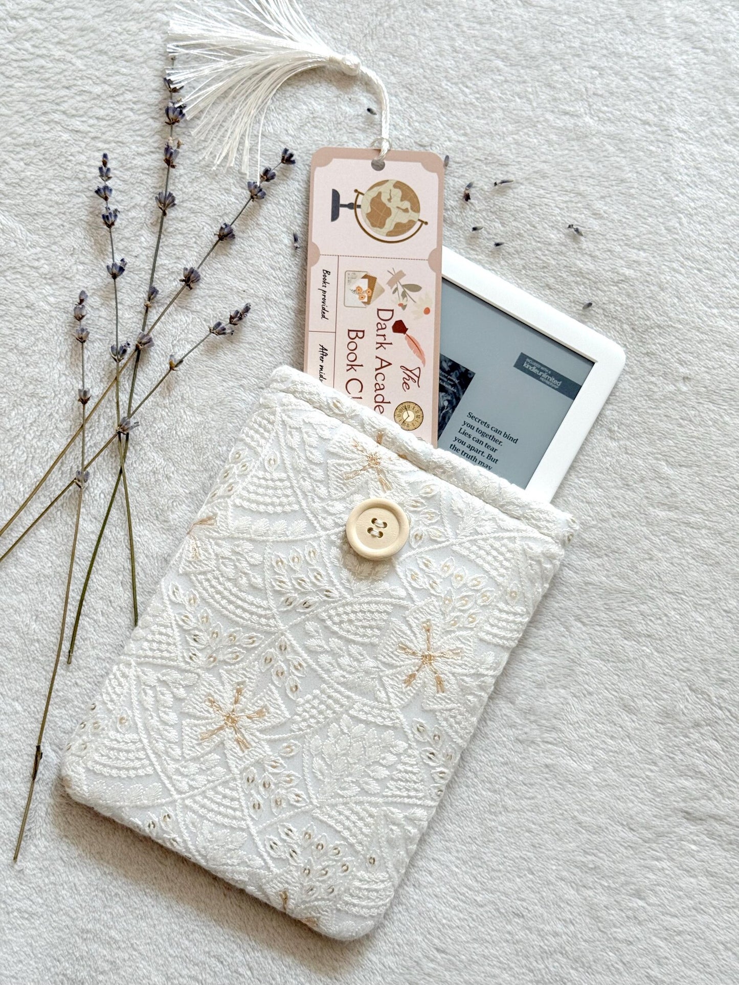 Embroidered Starfish E-Reader Sleeve