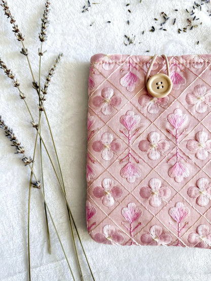 Embroidered Pink Daisy E-Reader Sleeve