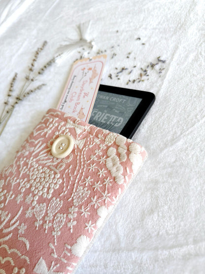 Embroidered Coral Daisy E-Reader Sleeve