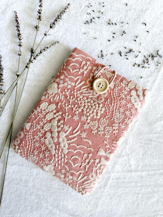Embroidered Coral Daisy E-Reader Sleeve