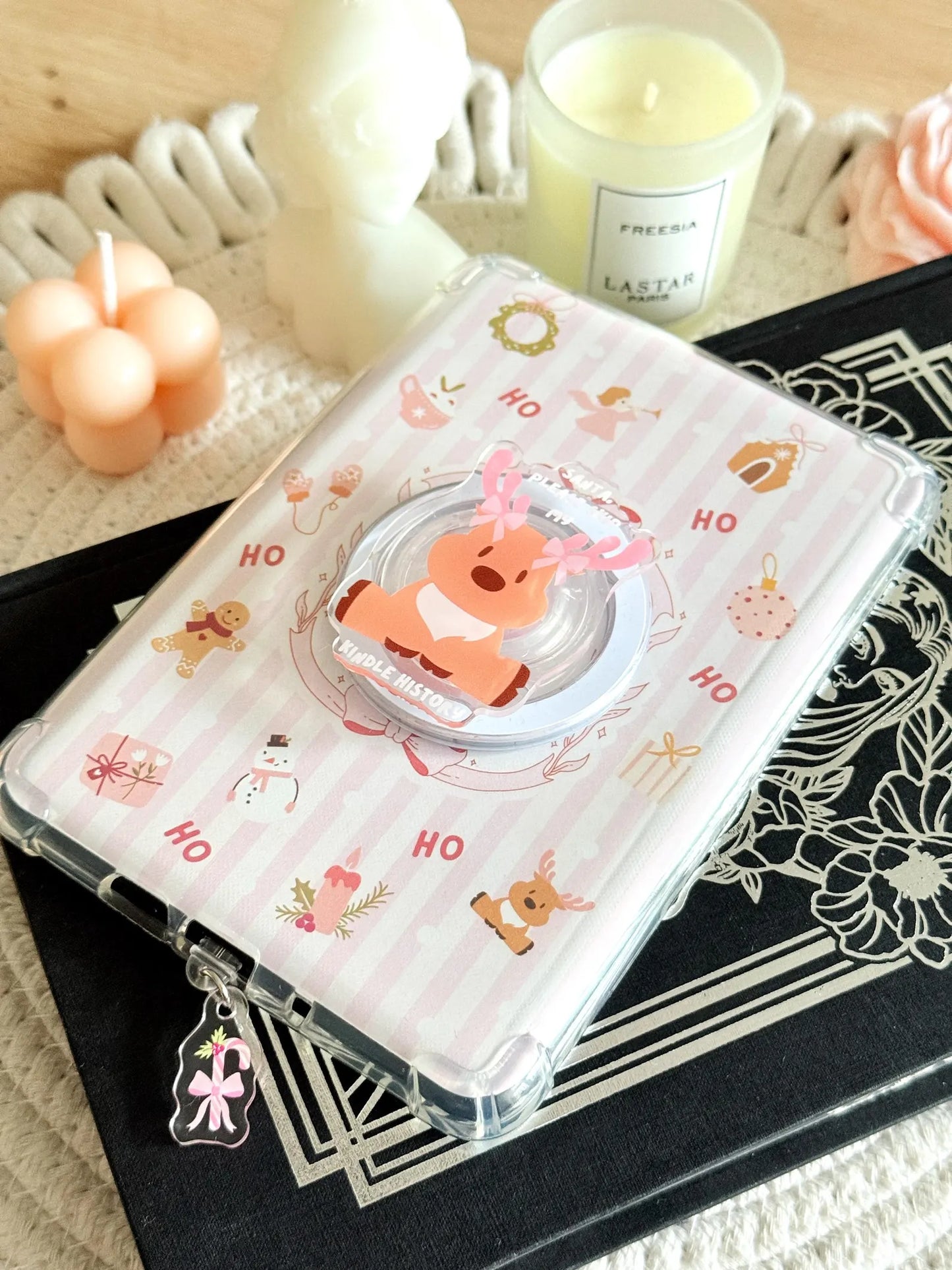 Reindeer Magnetic E-Reader Grip