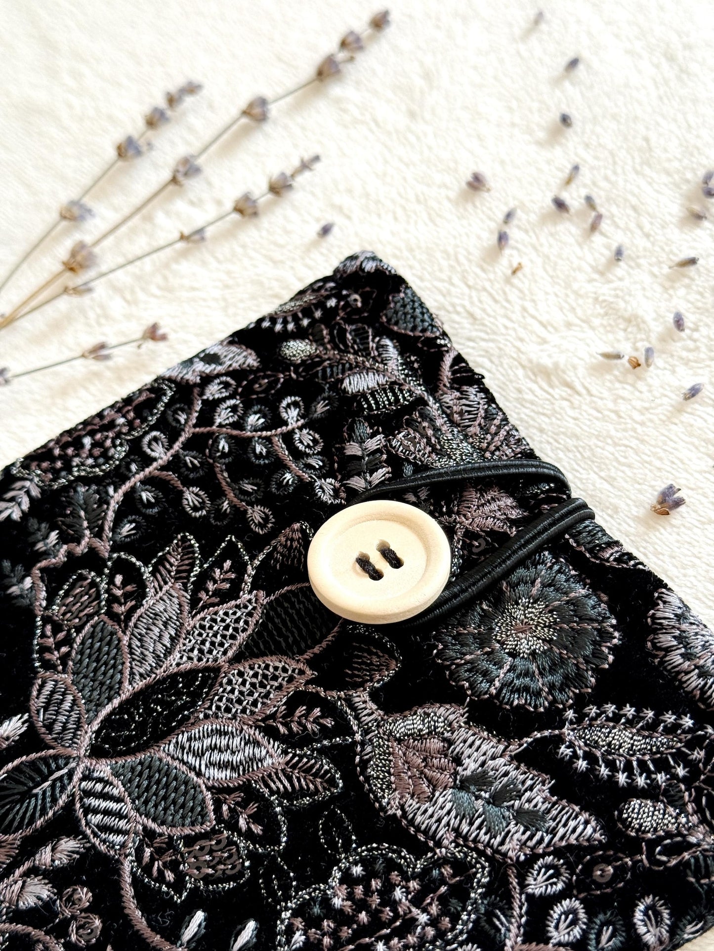 Embroidered Silver Floral E-Reader Sleeve