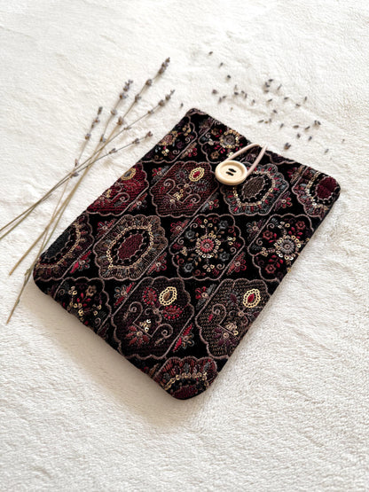 Embroidered Red Rhomboid E-Reader Sleeve
