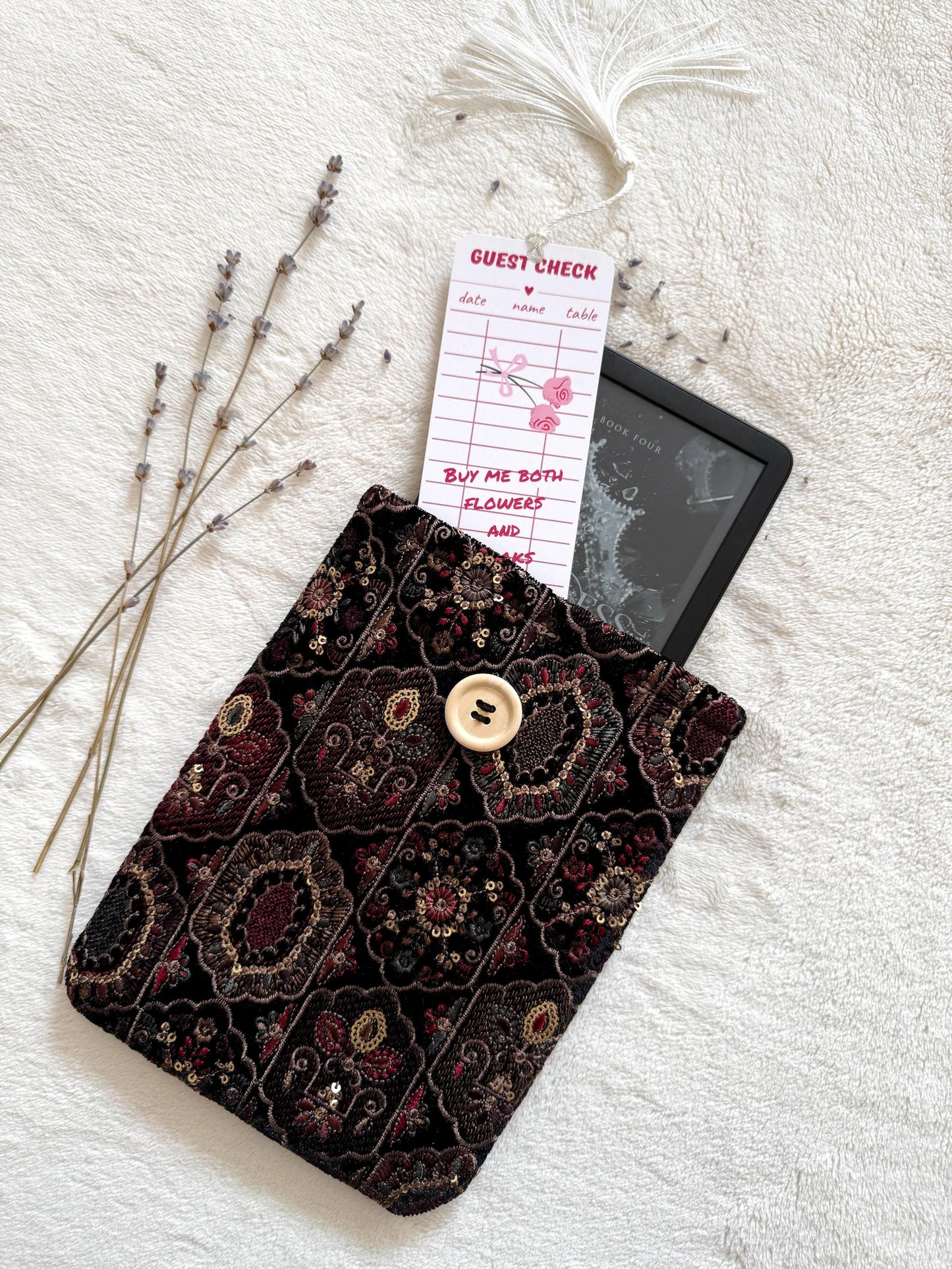 Embroidered Red Rhomboid E-Reader Sleeve