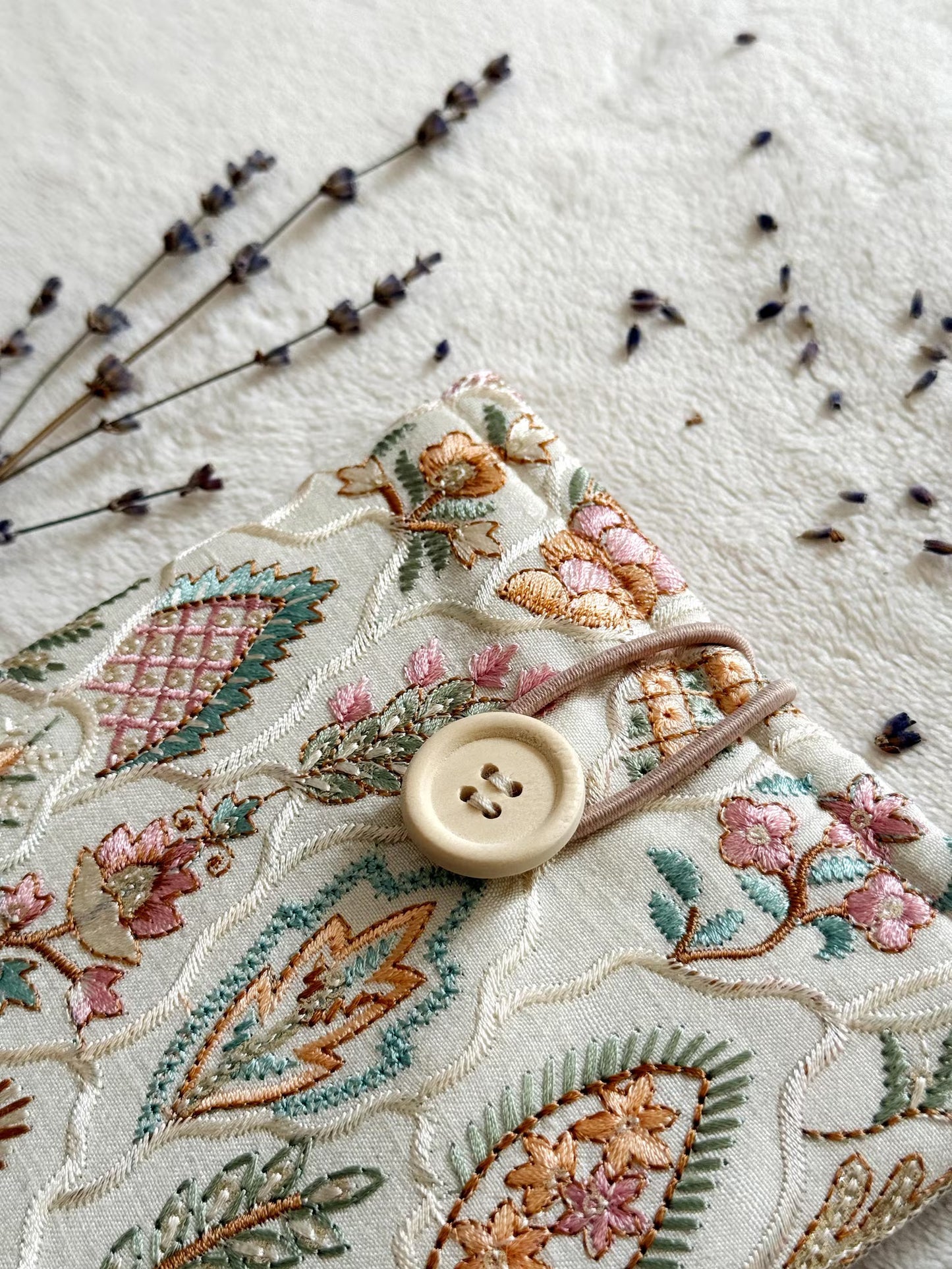 Embroidered Tropical E-Reader Sleeve
