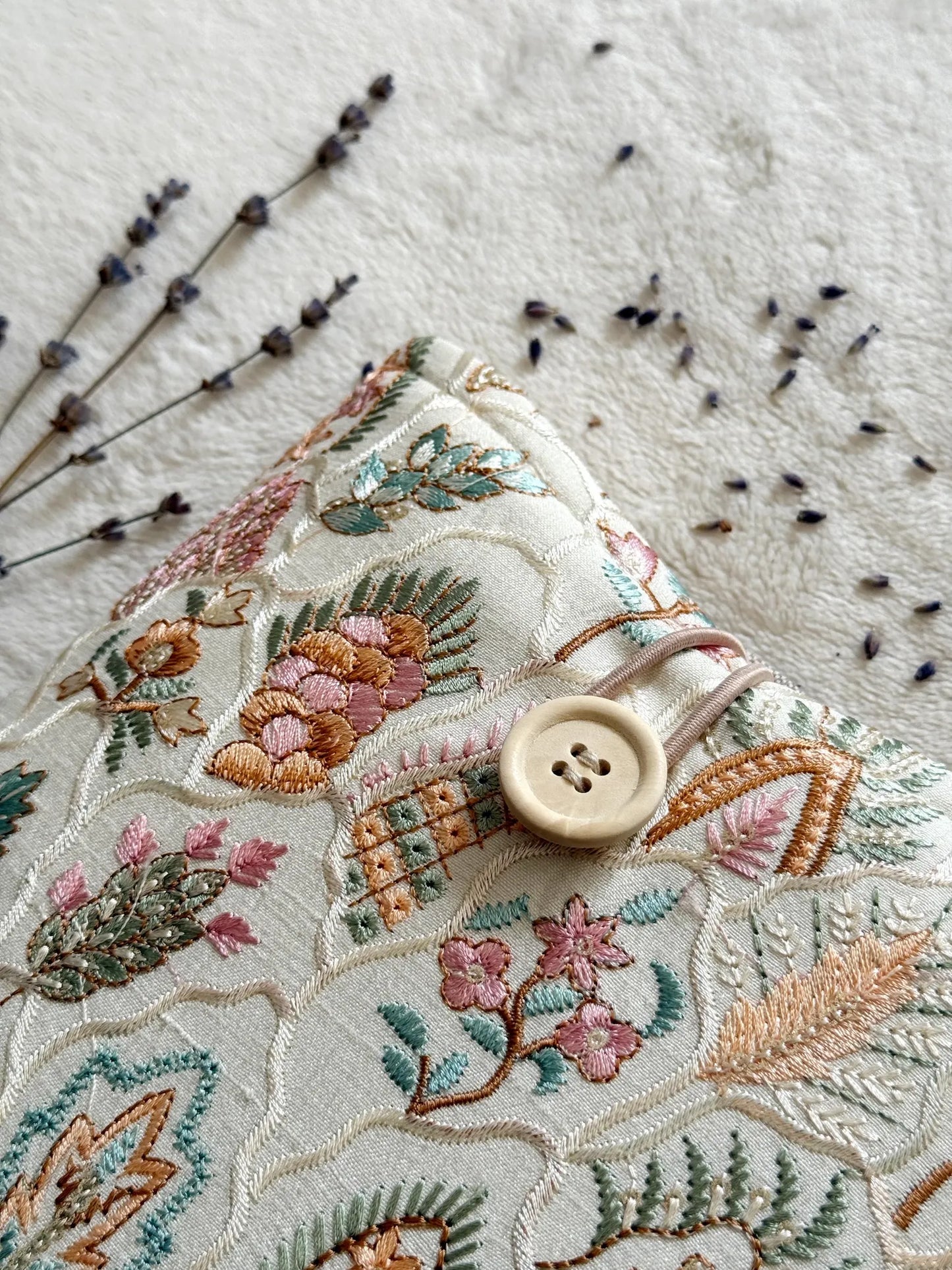 Embroidered Tropical Book Sleeve