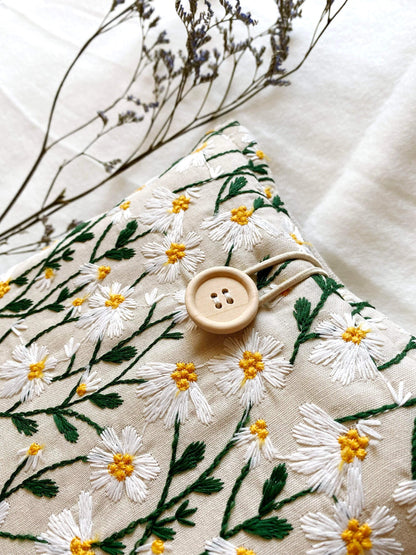 Embroidered Daisy Book Sleeve