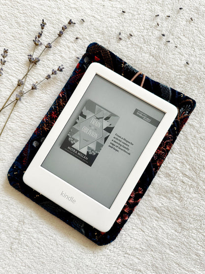 Embroidered Floral Kindle & Kobo Sleeve