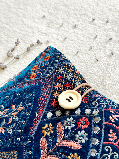 Embroidered Floral Navy Book Sleeve