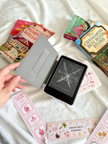 Pretty Girls Read Books Kindle Case