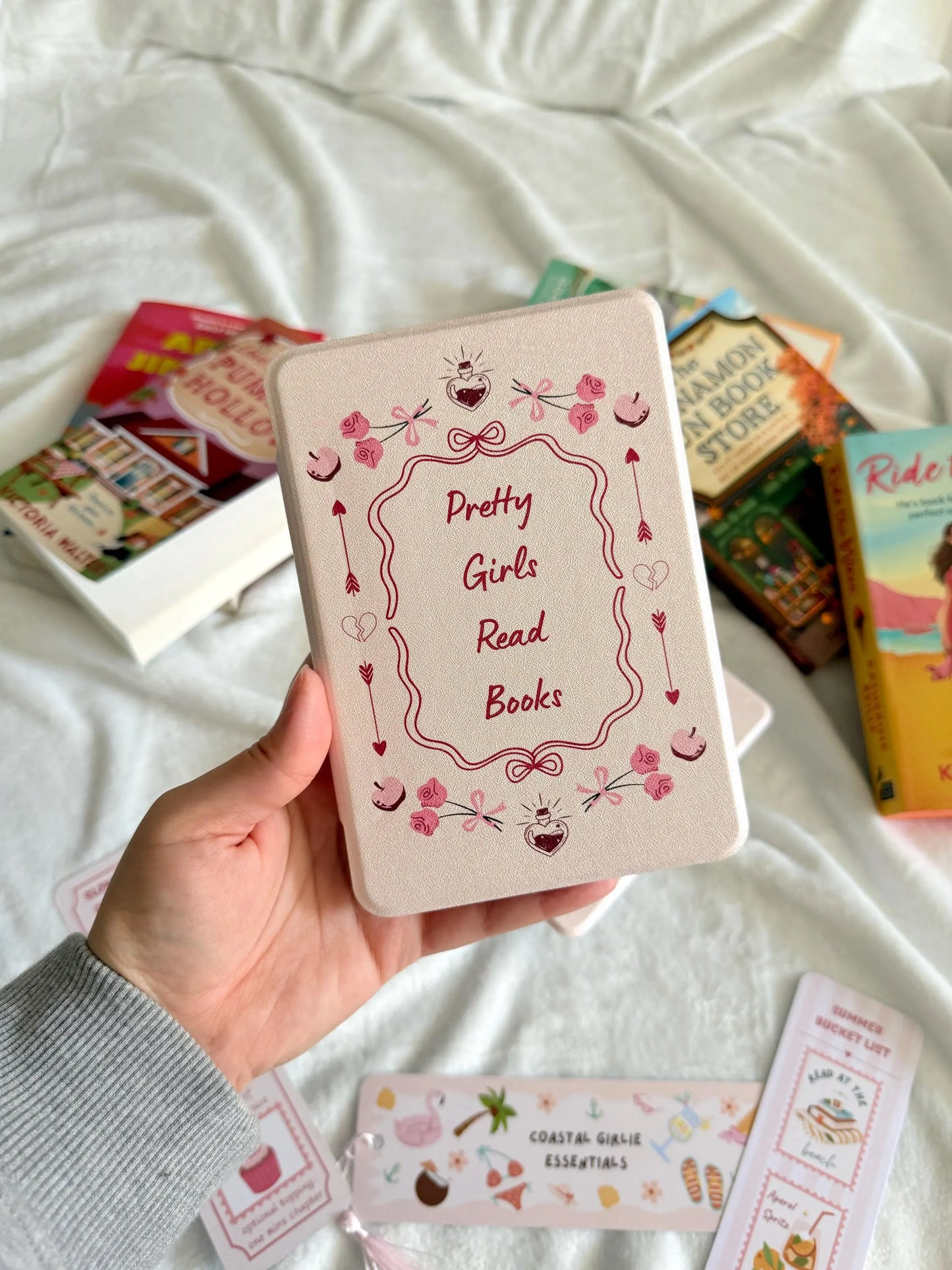 Pretty Girls Read Books Kindle Case